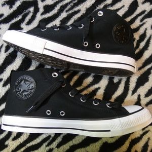 Black high top NEW converse Chucks